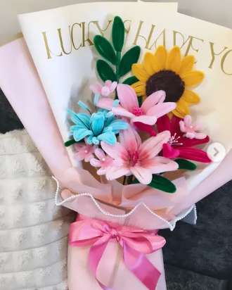Sunlit Radiance & Pearl Scallop Bouquet